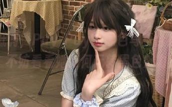 不再低调，Puy Puy的黑色写真合集分享，不妨看看她如何玩转黑色魅力！